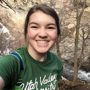 Meet your Posher, Olivia